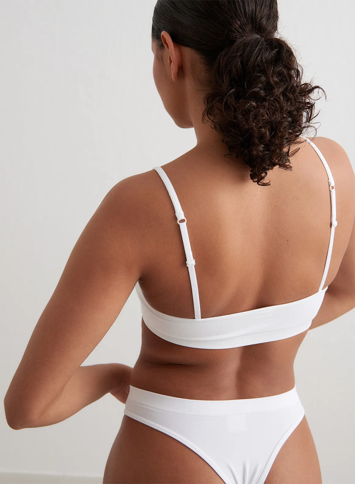 White Seamless Bra